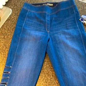 Shorts Nygard NWT Size large